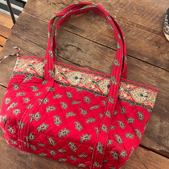 Vera Bradley Handbags - Vera Bradley Red Paisley Quilted Tote
